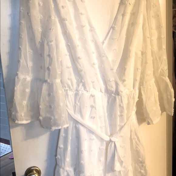 ADORABLE White Dress NWOT - Picture 2 of 3